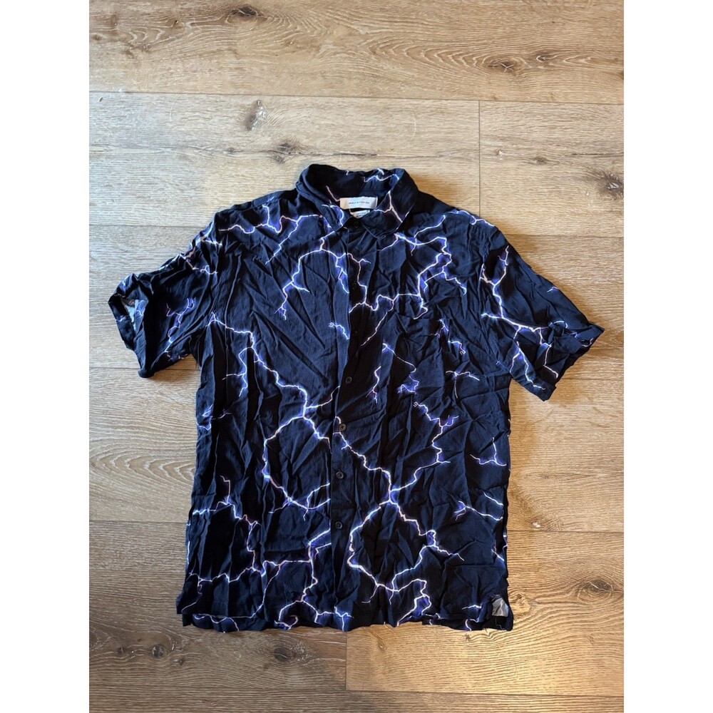 Urban Outfitters Mens Black Short Sleeve Lightning Graphic Button Up Shirt Large